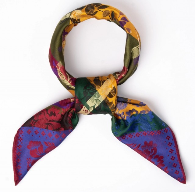 Tyrihans silkeskjerf Gabriella 03-493.410